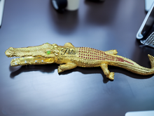 Load image into Gallery viewer, CROCODILE 01